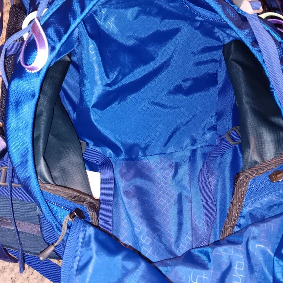 Gregory Vibrant Blue Hiking Backpack - Picture 10 of 15